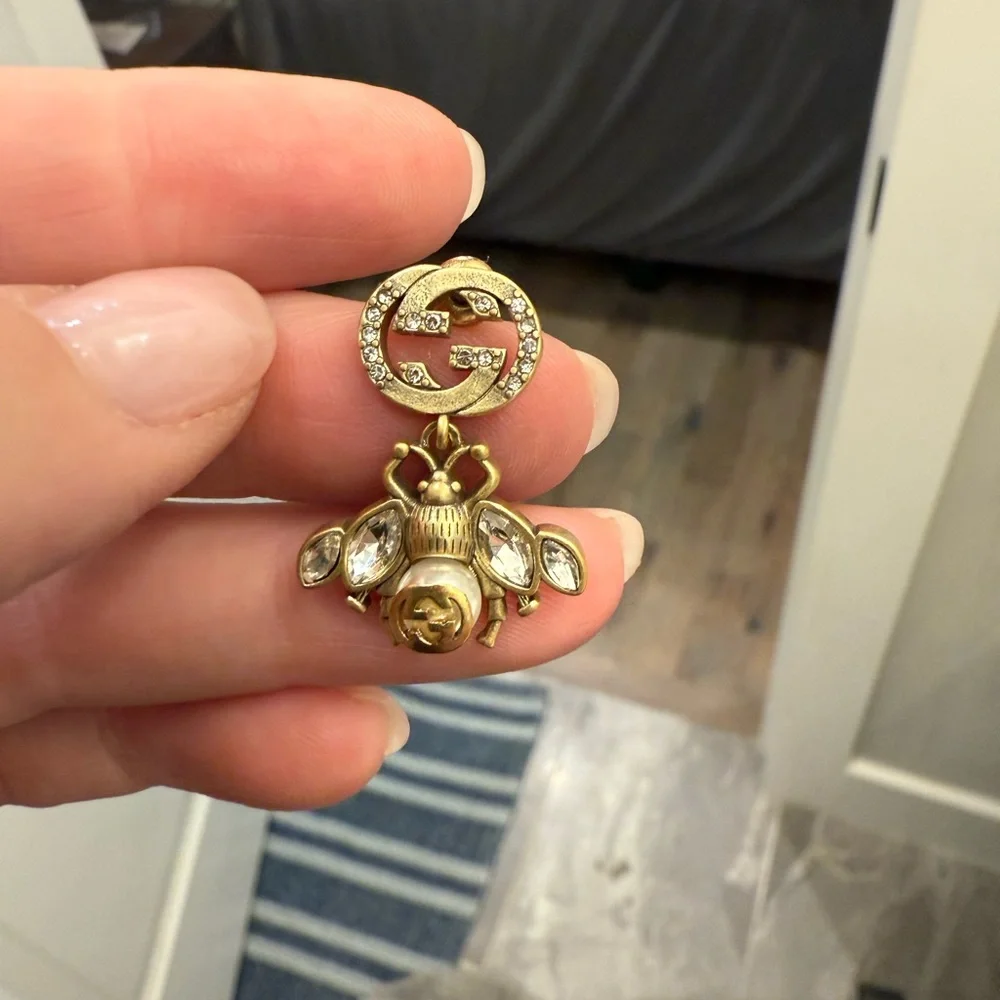 Three pairs of GG earrings. Elegant Gold and Silver Earrings - 3 pairs total - Picture 6 of 7